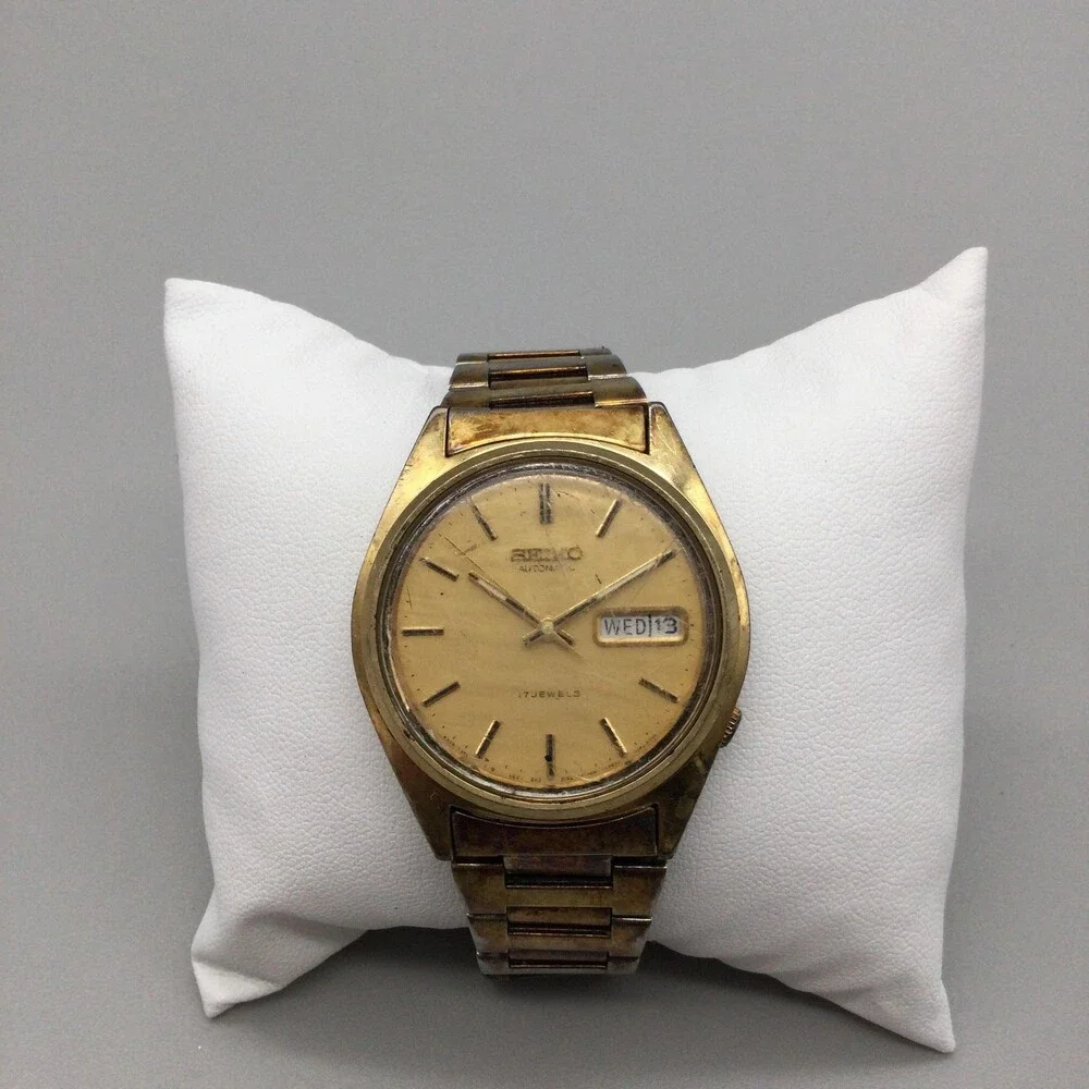 Vintage Seiko 6309-7159 Men Watch 35mm Champagne Dial Automatic Day Date Stretch